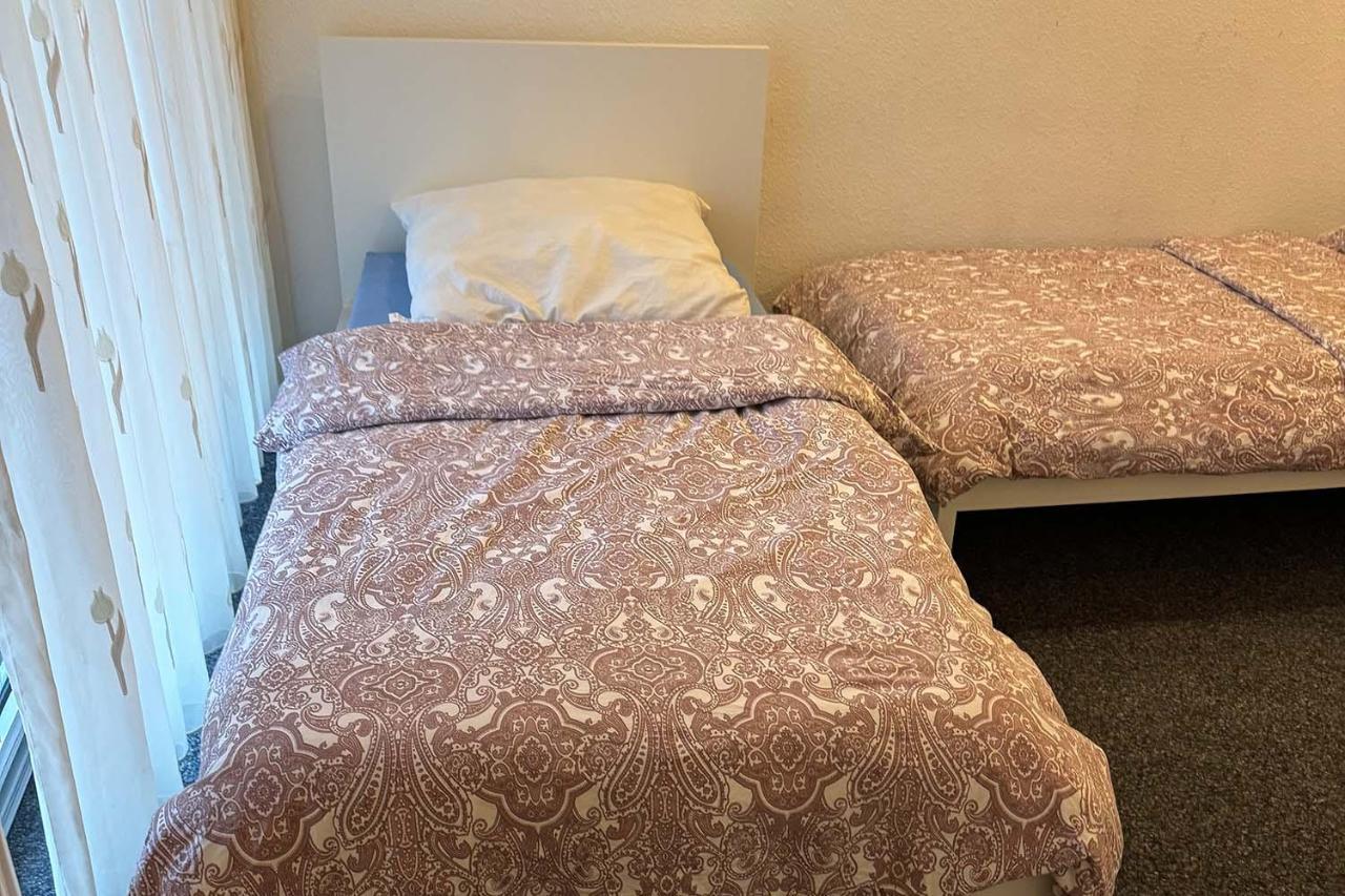 One Room Apartment In ベルギッシュ・グラートバッハ エクステリア 写真