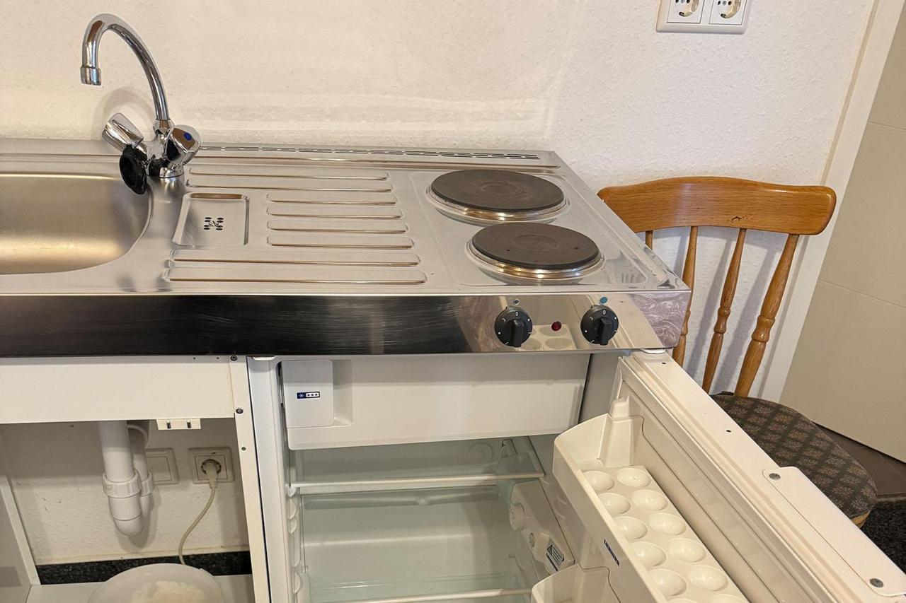 One Room Apartment In ベルギッシュ・グラートバッハ エクステリア 写真